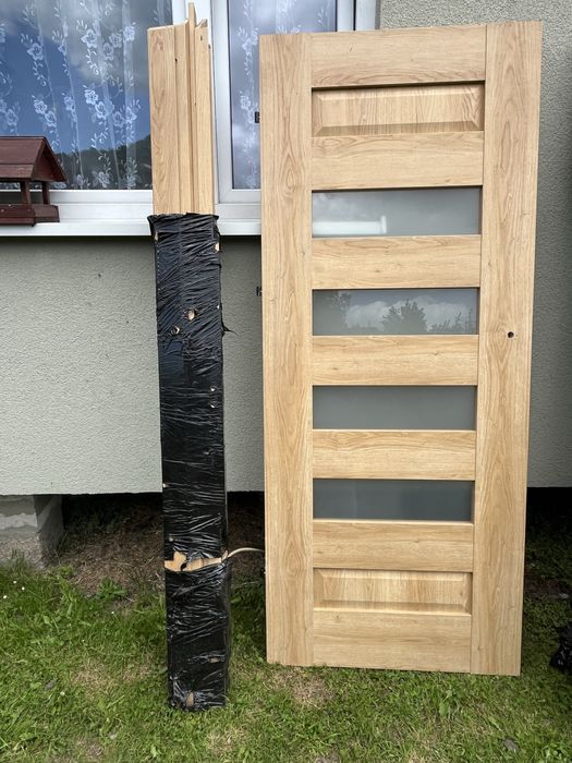 Drzwi lewe rozm 80 + ościeznice