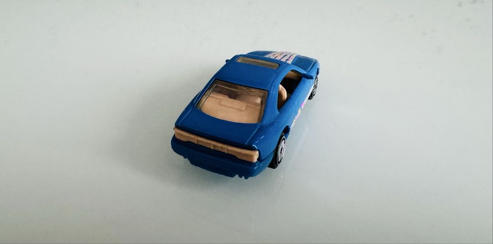 Hot Wheels - BMW 850i First Edition - skala jak Matchbox, Majorette