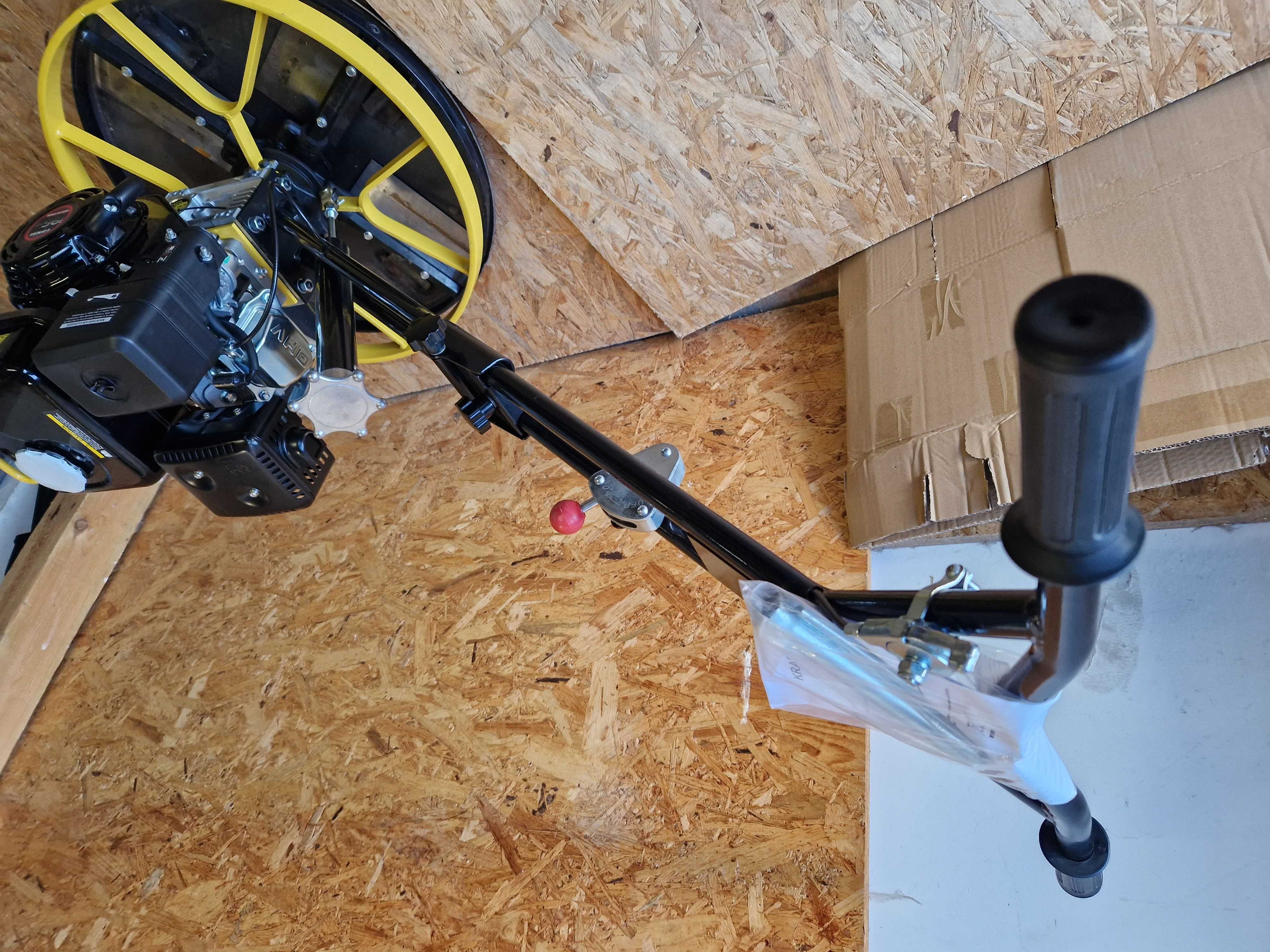 Zacieraczka spalinowa do BETONU 57CM TALERZ