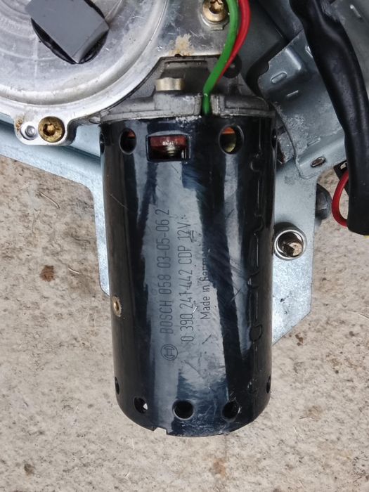 Mercedes SL R230 55 AMG mechanizm wycieraczek