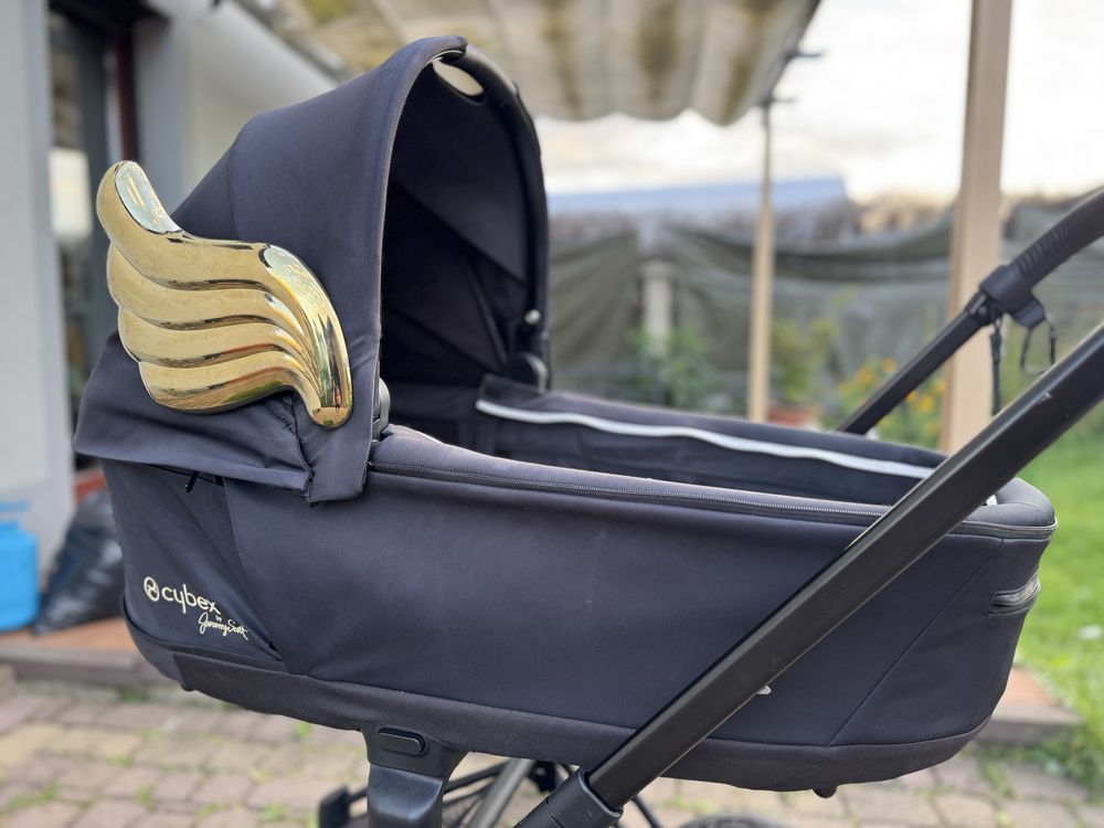 Gondola Cybex Priam 4.0 Wings by Jeremy Scott