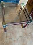 mesa de apoio com tampo de vidro
