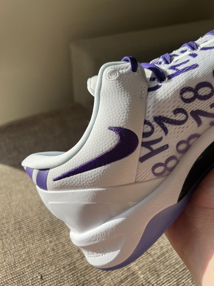 Kobe 8 Protro white/purple