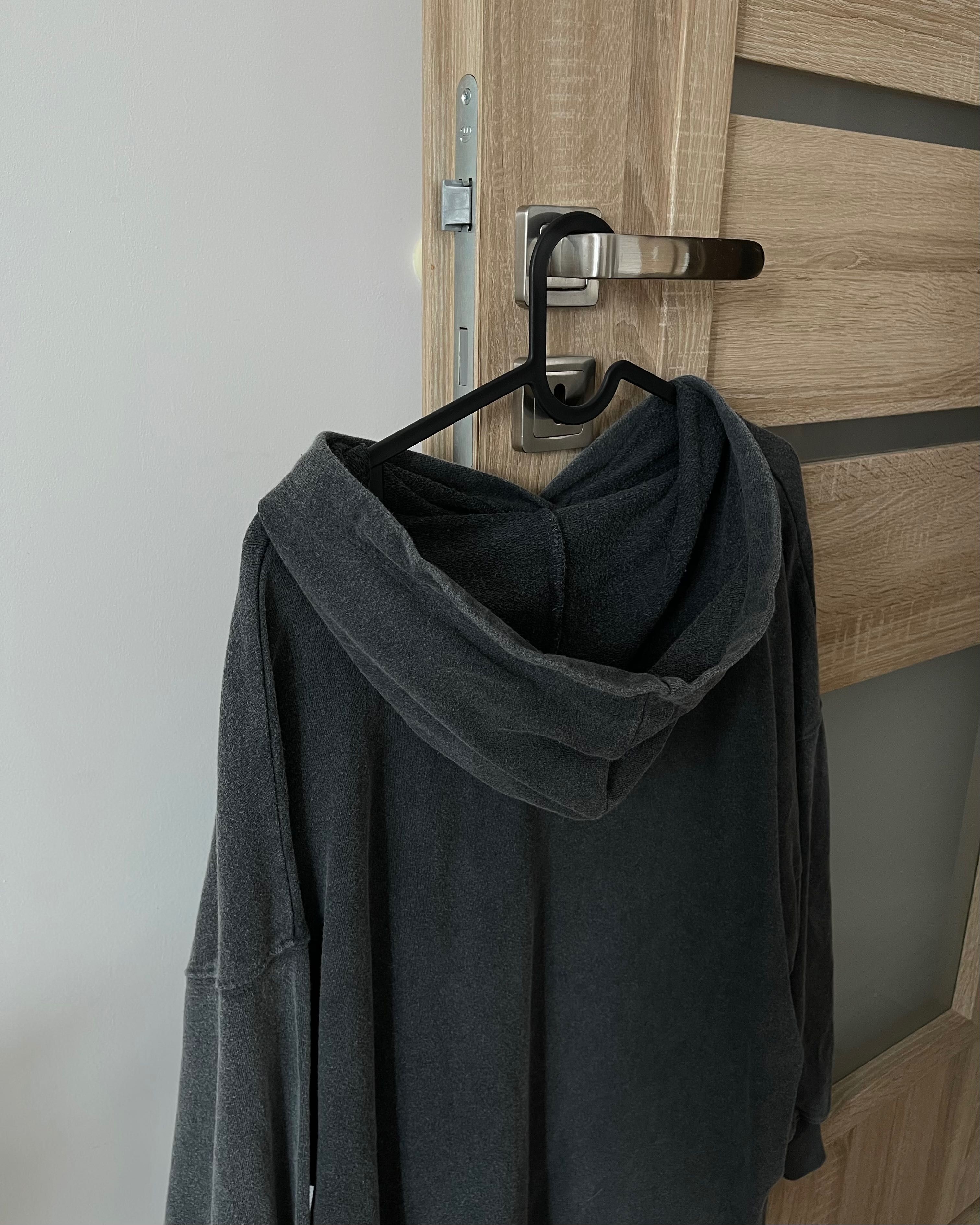 długa bluza Stradivarius z kapturem / hoodie