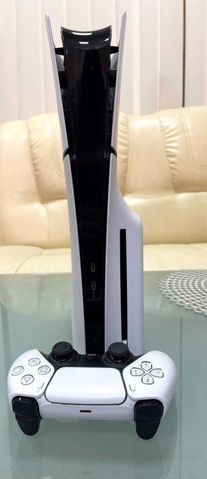 Konsola PlayStation5 Slim 1 TB z Napędem BLU-RAY + Kontroler Ps5