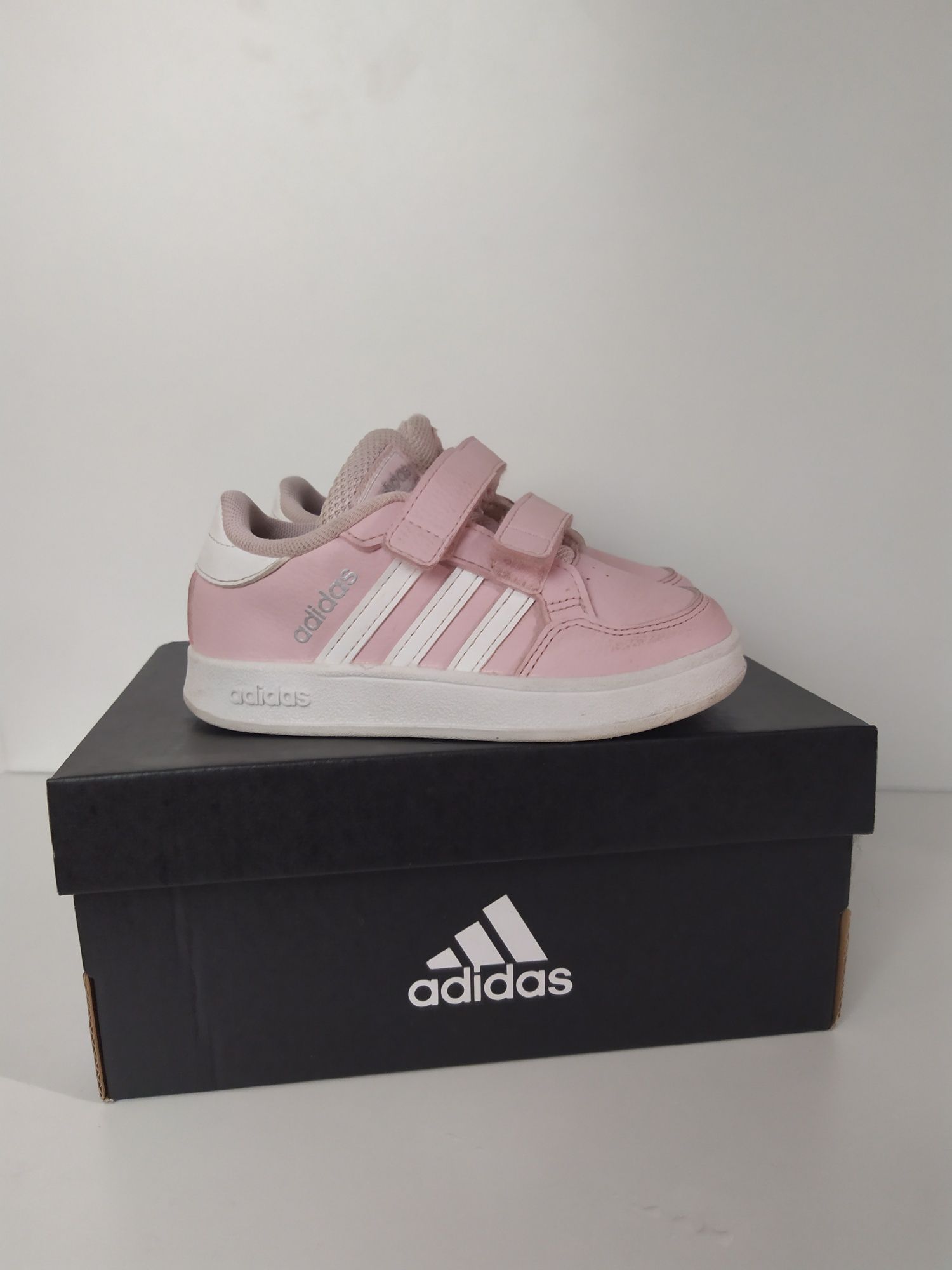 Buty adidas dla dziewczynki