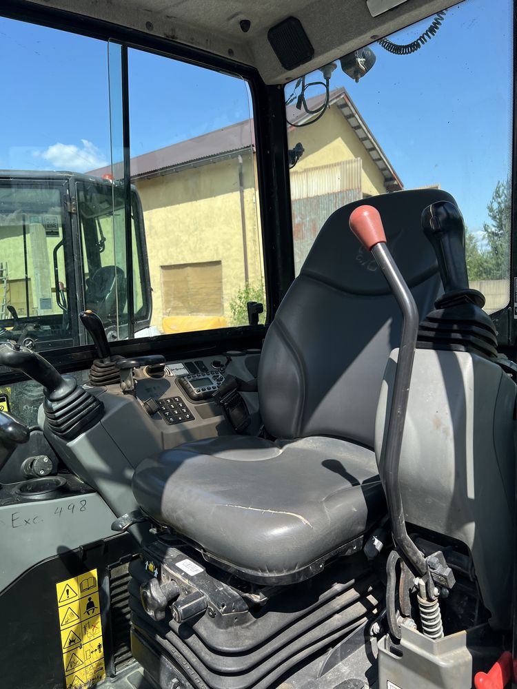 Koparka bobcat e27