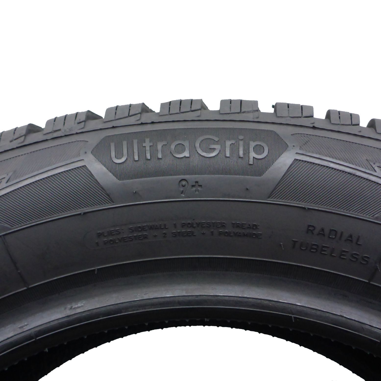 Opony 205/60/16 Goodyear 205/60R16 92H UltraGrip9 Zimowe 2019 8-8,2mm