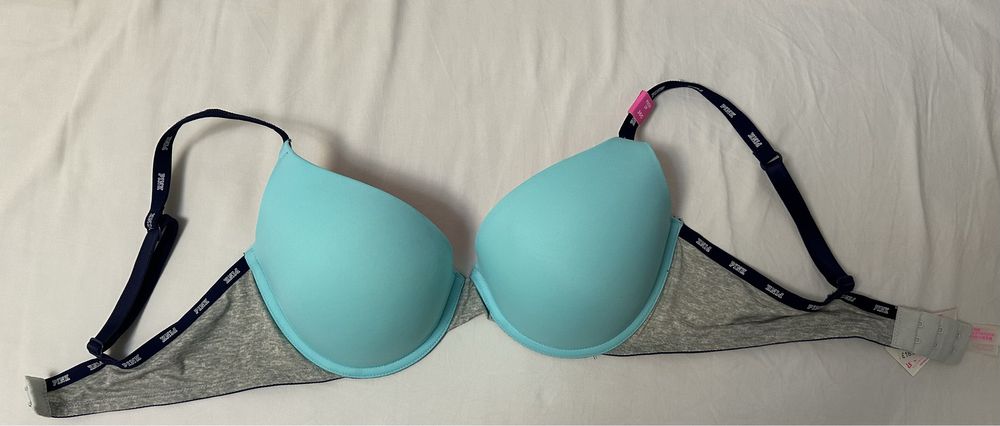 Бюст Victoria's Secret 36C