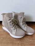 Buty na koturnie r.37