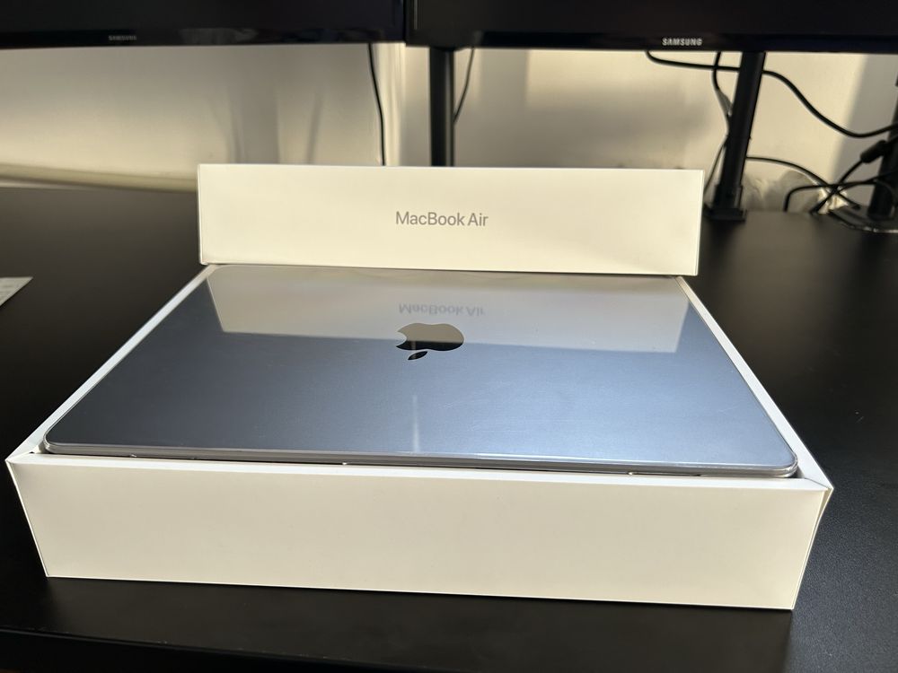 Apple MacBook Air 13.6" Retina M2
