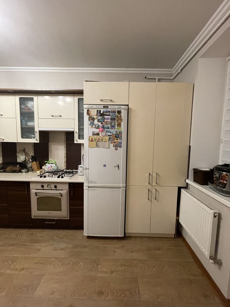 Продаж 2к квартири на Тяжилові