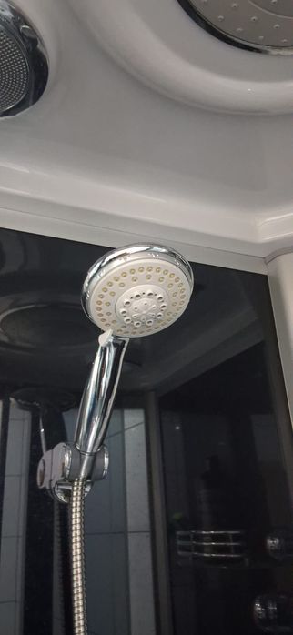 Duche Cabine com jacuzzi e música