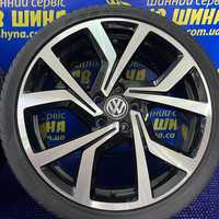 Диски 5x112 R19 Volkswagen Golf GTI з шинами Pirelli