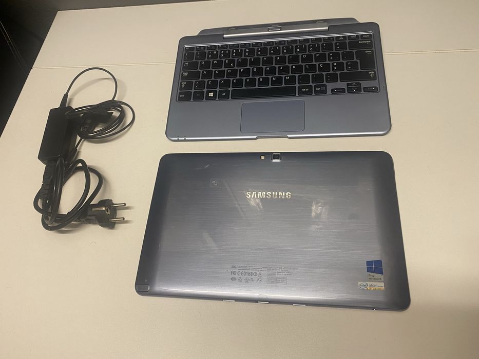 Pc e tablet samsung 500T com windows 10 pro  urgente
