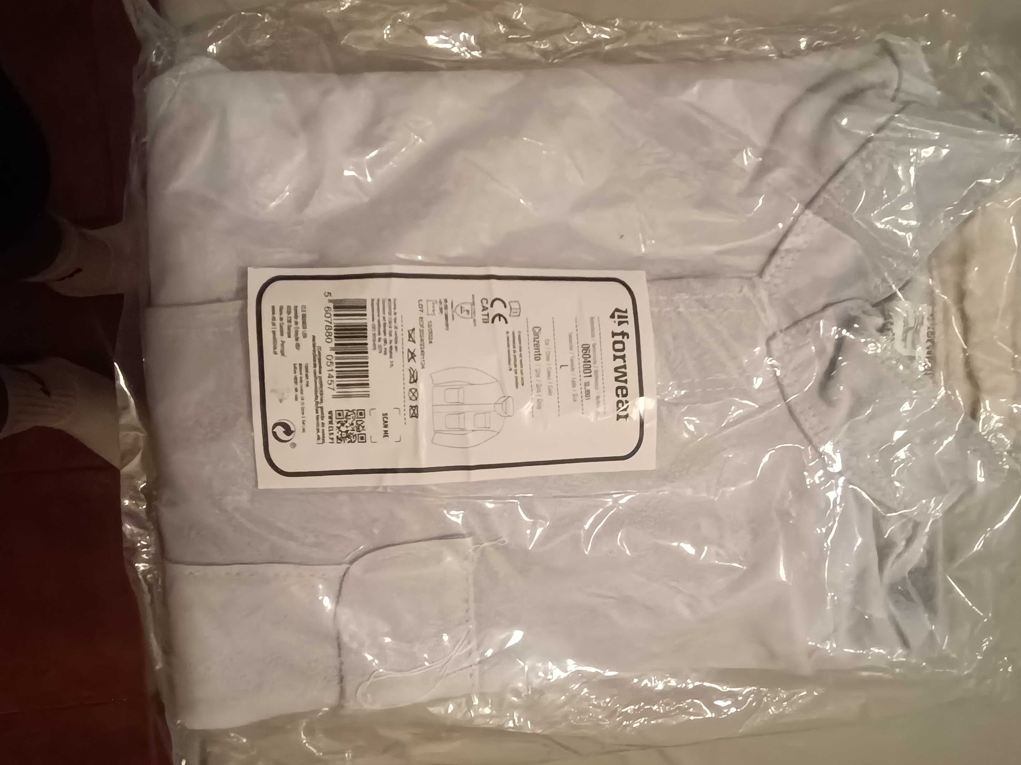 Casaco cabedal com bolsos