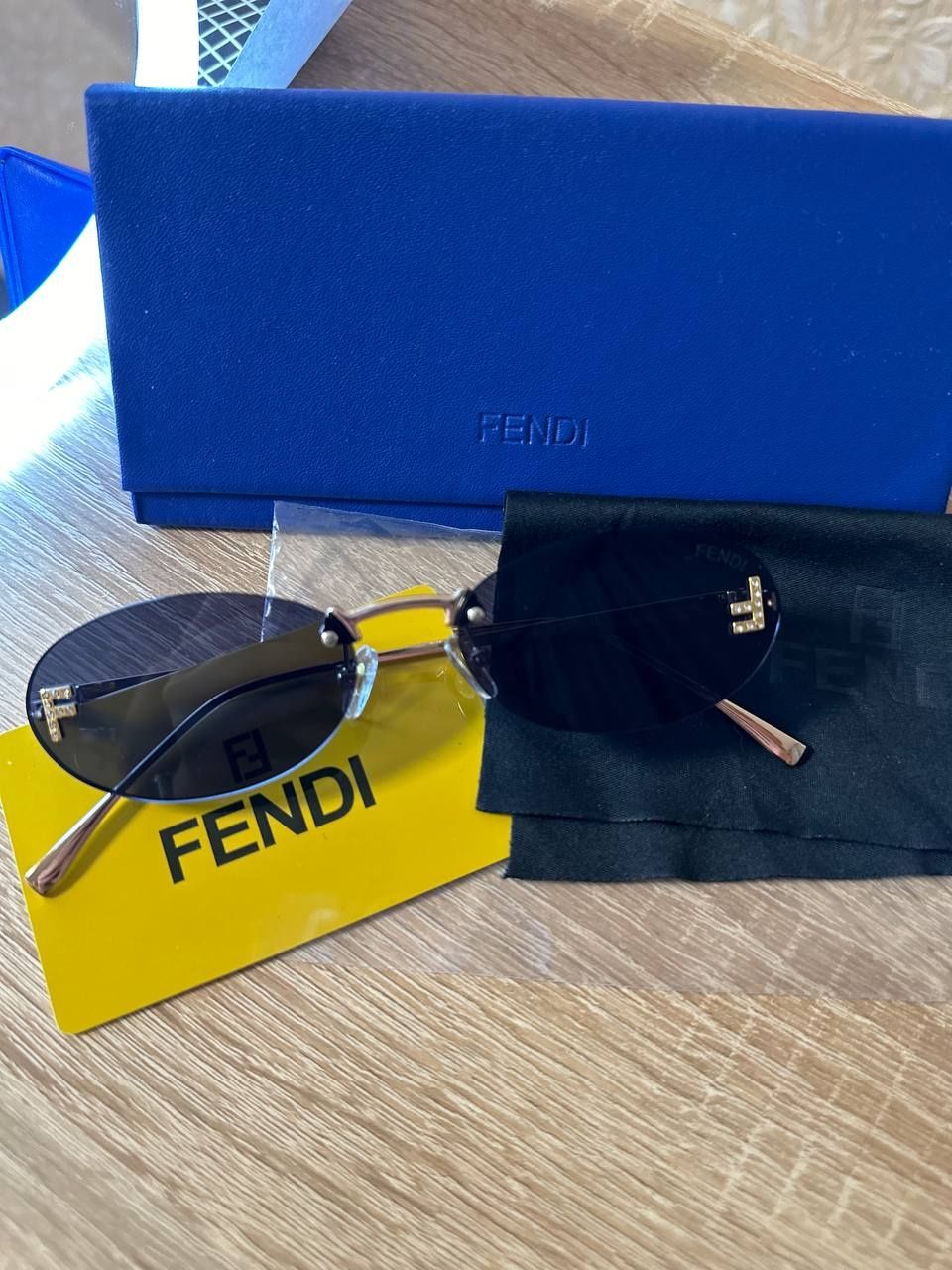 Продам нові окуляри Fendi