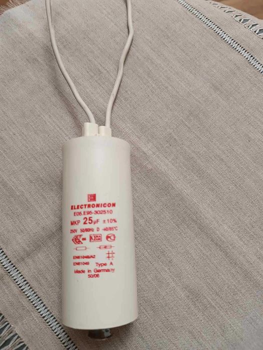 Конденсаторы ELECTRONICON  MKP 25  Германия и TESLA MKP 5,9