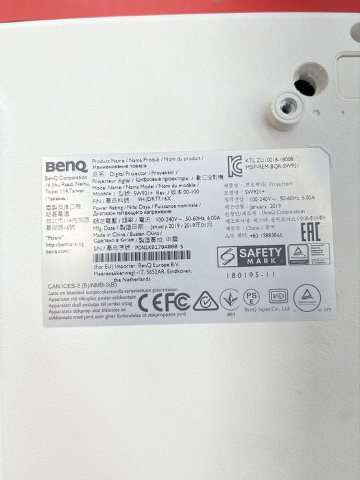 Projektor rzutnik BenQ SW921+   5000 ANSI