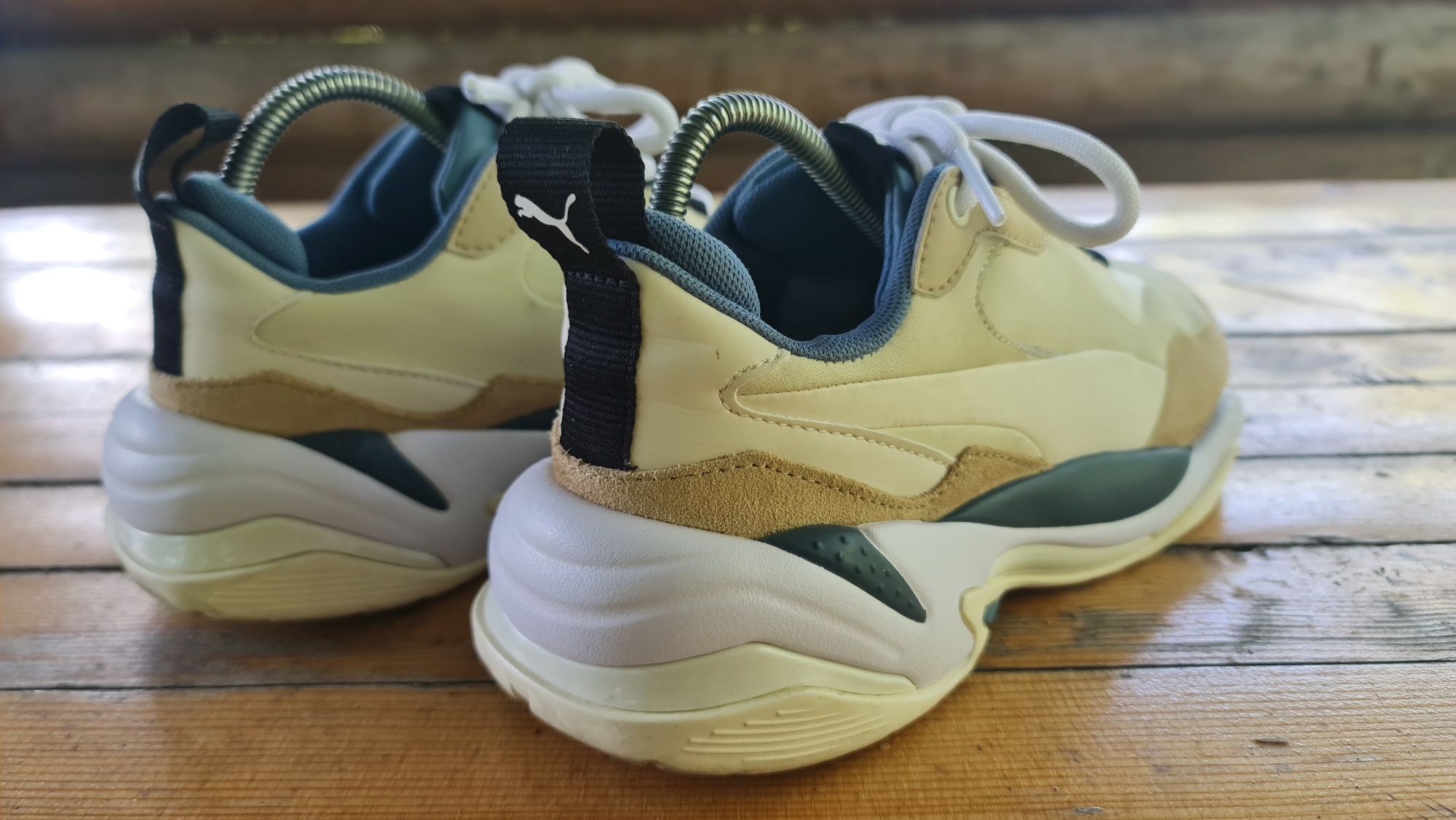 Жіночі кросовки puma thunder розмір 37