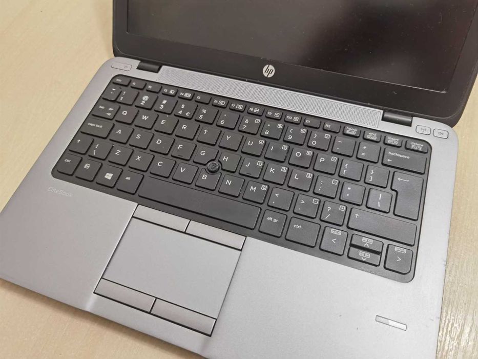 Laptop HP z dyskiem SSD, Core i5 i sprawną baterią