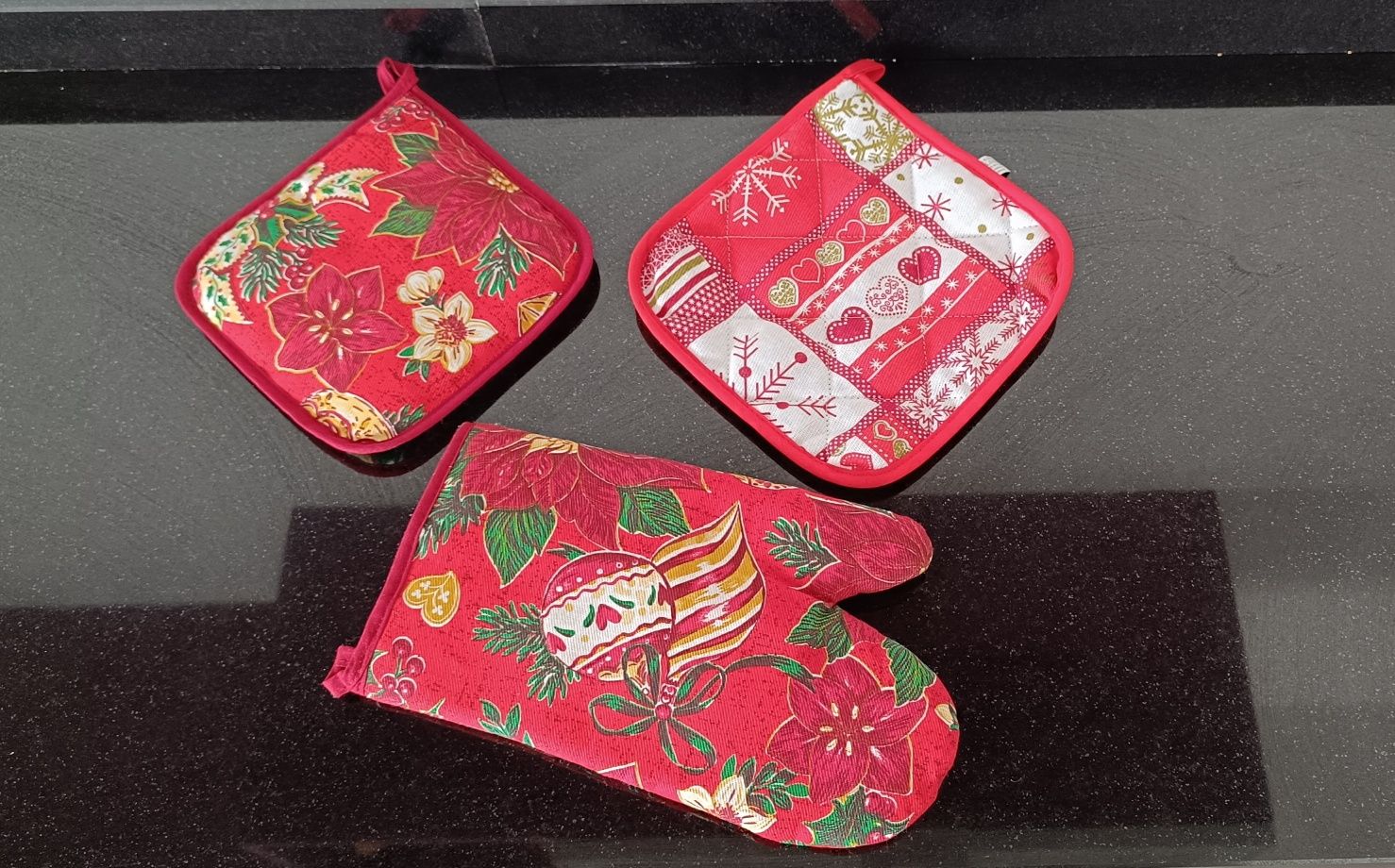 Pack natal: 2 pegas de cozinha + 1 luva