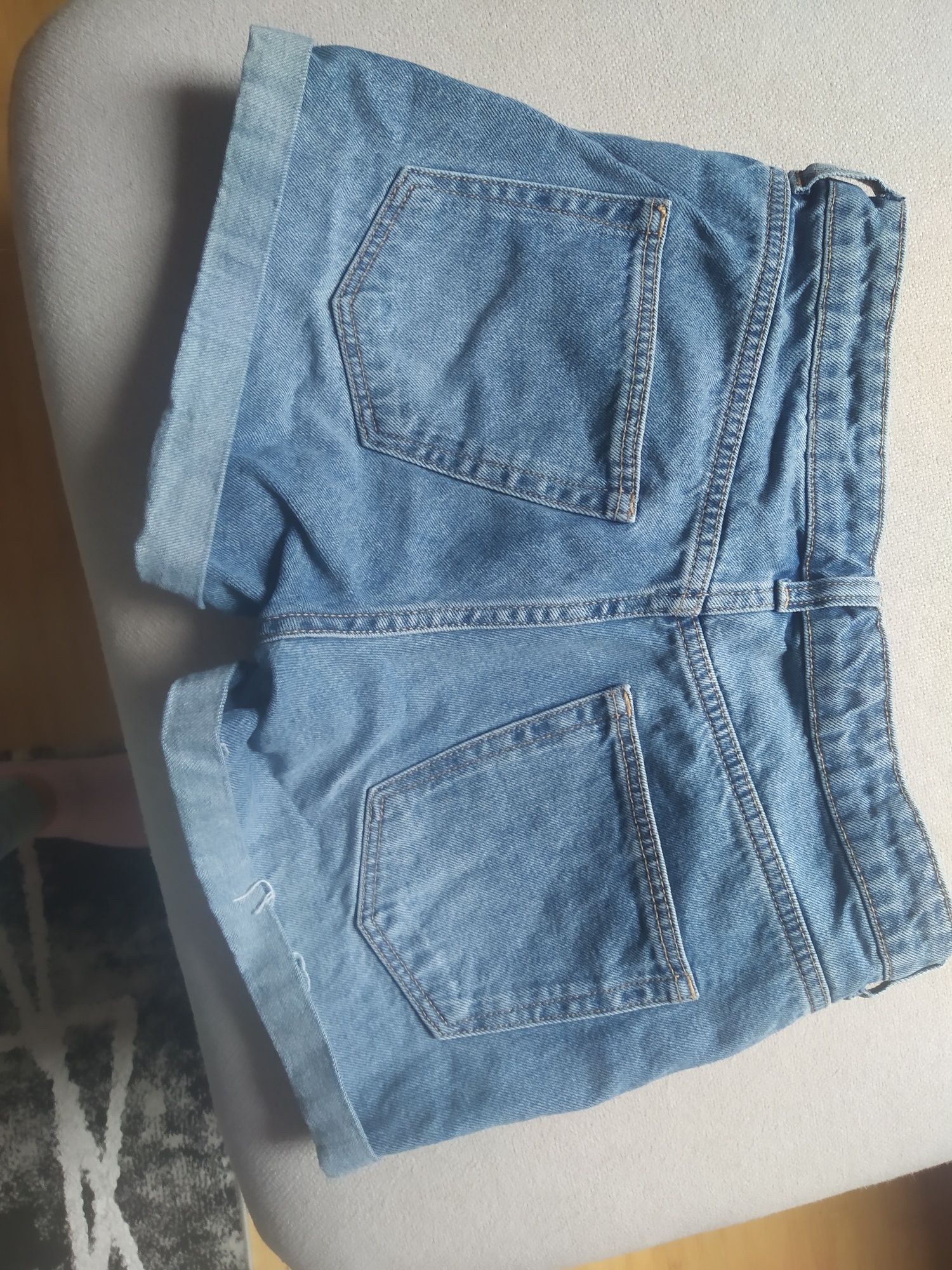 Krótkie spodenki H&M