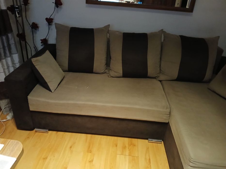 Kanapa narożna z funkcją rozłożenia / spania - Za symboliczne 100 zł