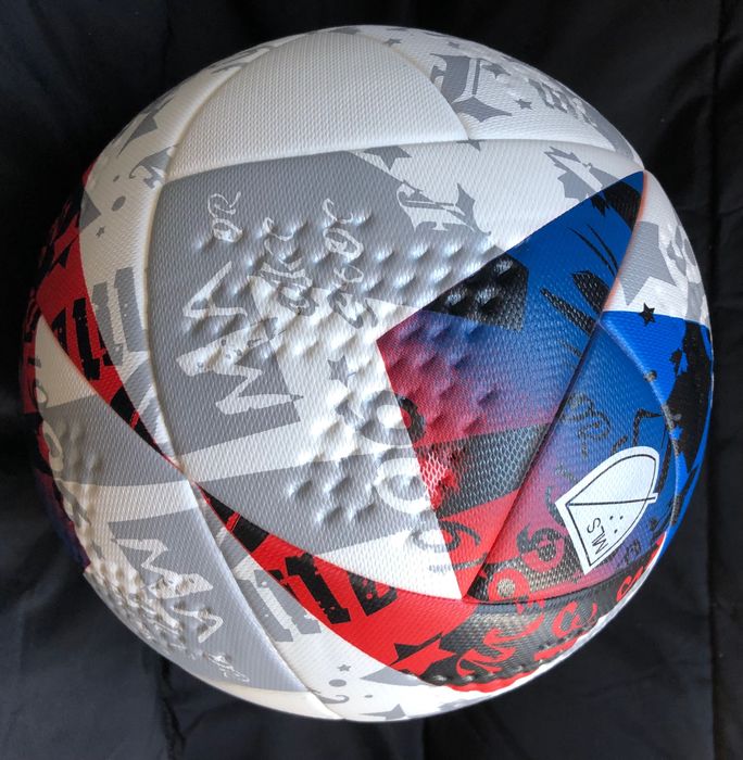 Футбольный мяч  MSL Pro бесшовный топ качество!