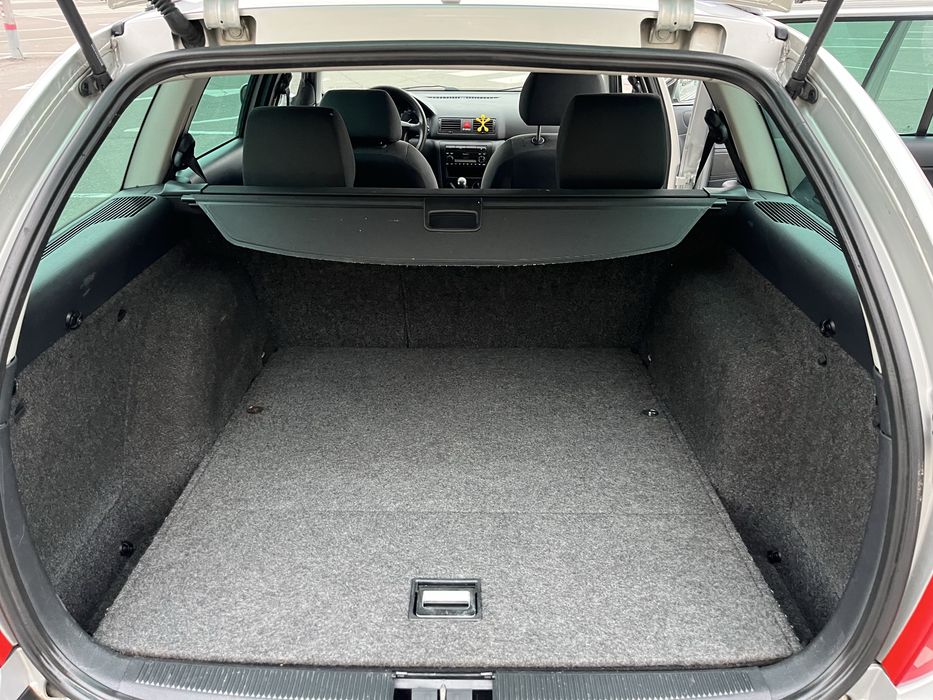 Шкода Октавія Тур 1.6МПІ