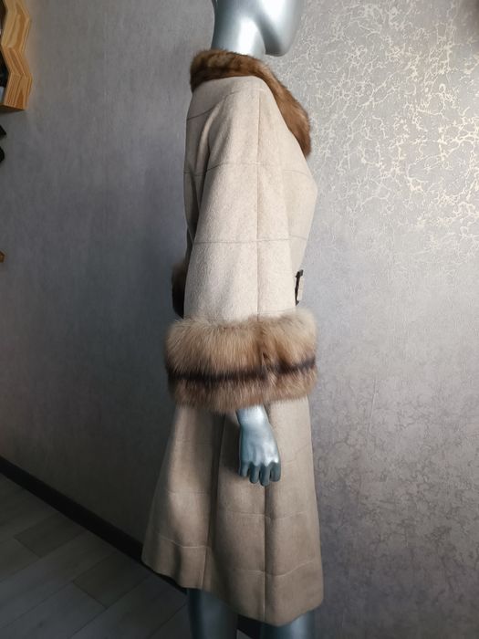 Пальто кашемір. Італія. Соболь баргузин. Як нове. 100 см. Не норкова