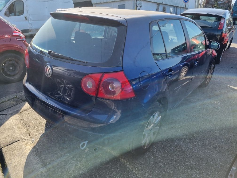 Volkswagen Golf 5 2.0 TDi de 2005 para peças