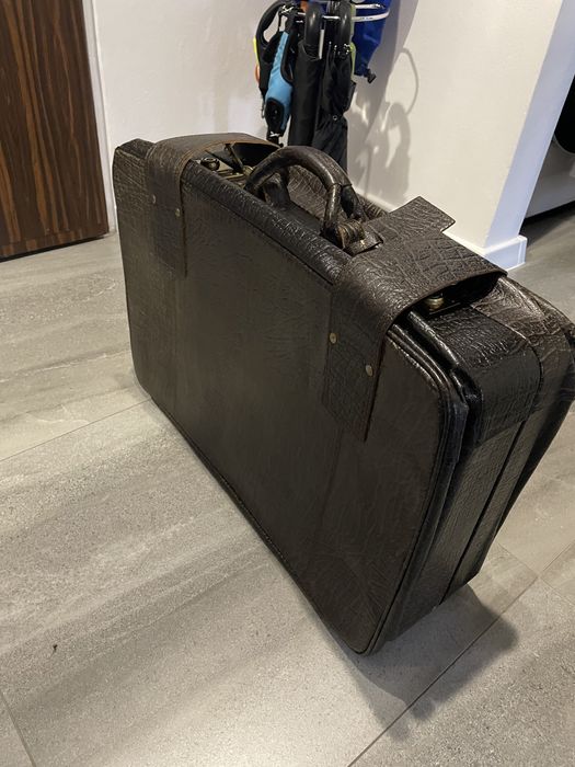 Walizka skórzana retro