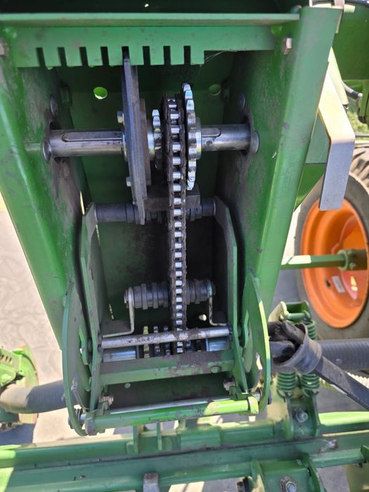 Siewnik do kukurydzy Amazone ED -452