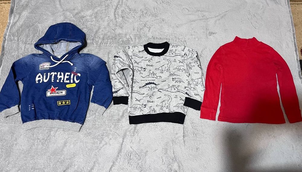 Кофта гольф водолазка 110 розмір 330грн за набір