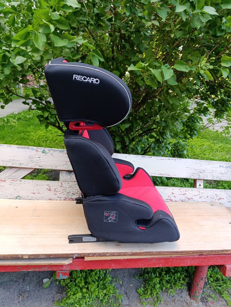 Автокрісло Recaro Milano  + система кріплення Isofix