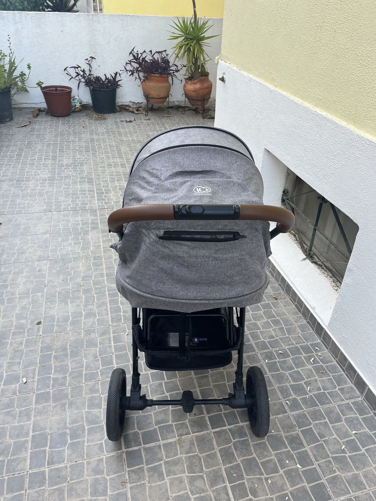 Carrinho para bebe praticamente novo