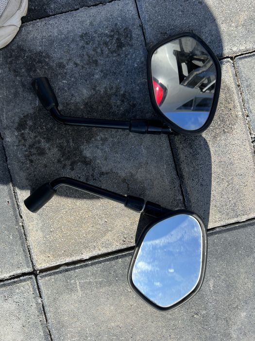 Зеркала Suzuki 2022 року