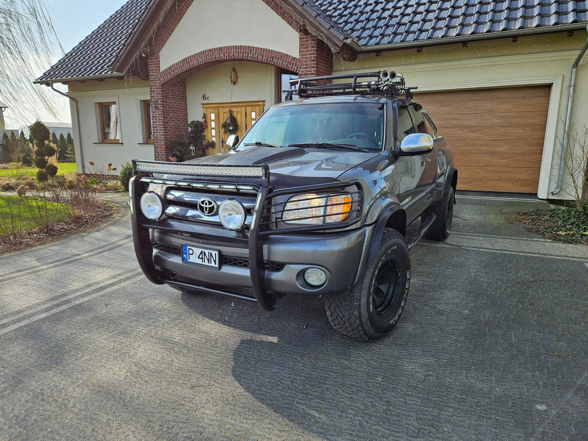 toyota Tundra ram ford f150 dodge 4x4 raptor