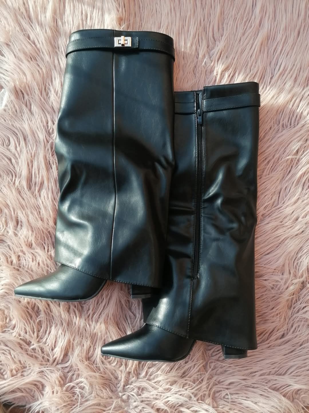 Kozaki z wywijaną wywiniętą cholewką jak Givenchy obcas słupek szpic
