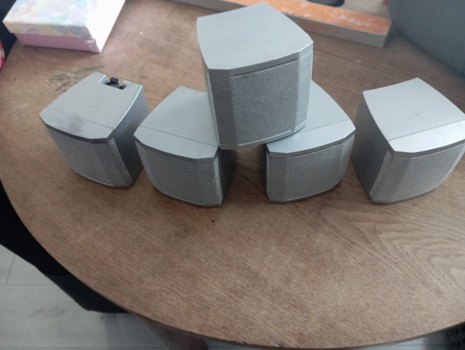 Kolumny głośnikowe 5 sztuk