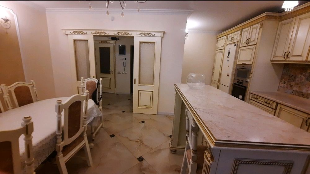 Продаж двохповерхової  квартири еліт-класу Новояворівськ