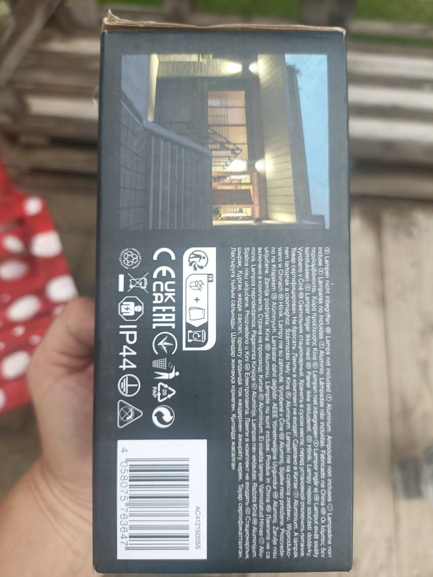 Lampa na zewnątrz Ledvance czarna