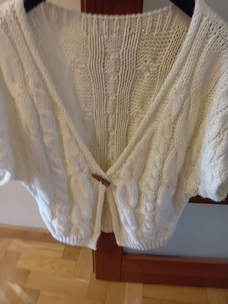 Kremowy kardigan bolerko z warkoczami L