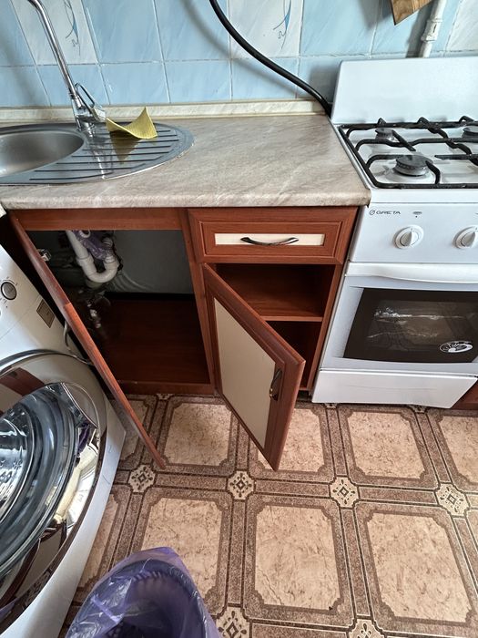 Продам кухню в гарному стані