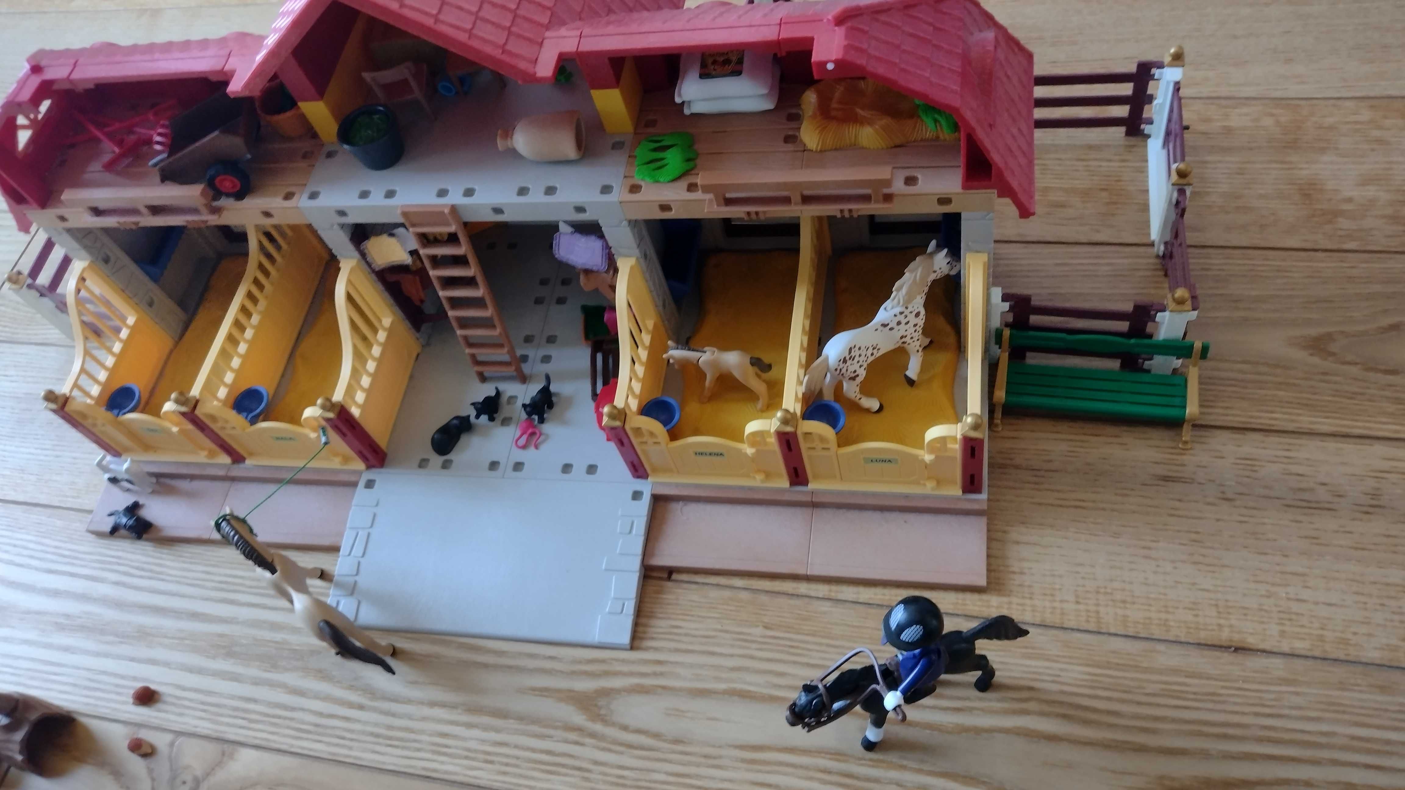 Piękna duża stajnia Playmobil 5221