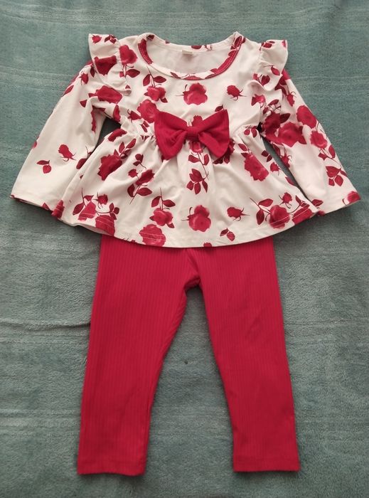 Одяг для дівчаток