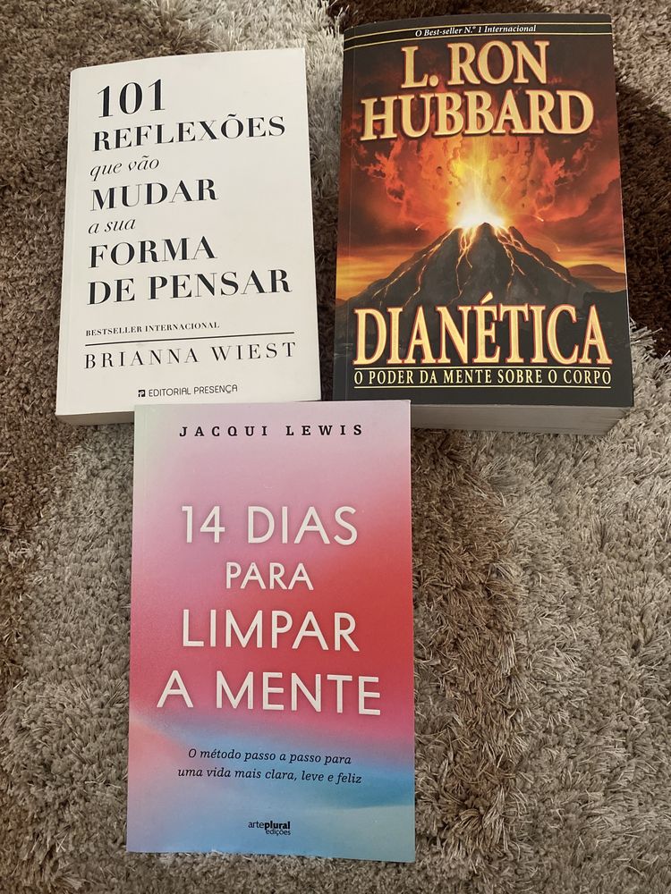 Vários livros romance / auto ajuda etc