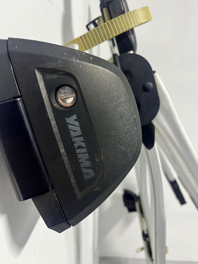 Bagażnik dachowy Whispbar / Yakima S24 VW Passat B8 14-24