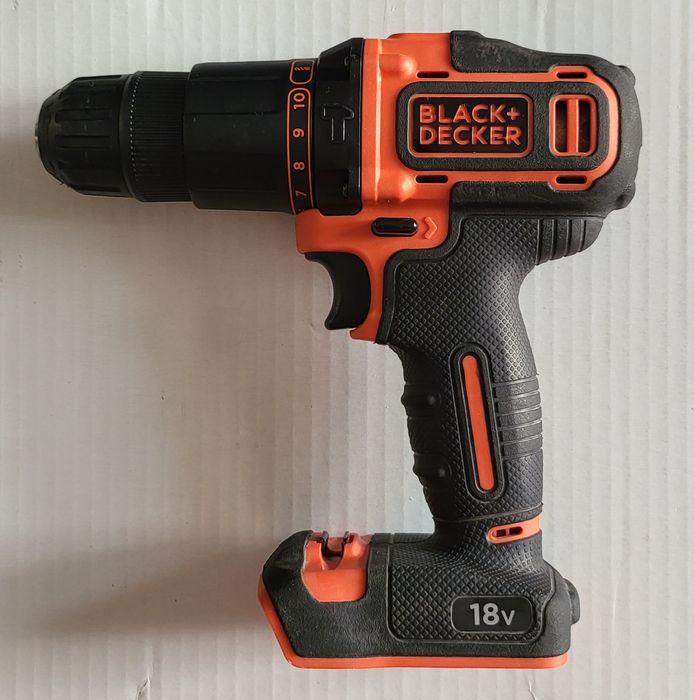 Black & Decker wkrętarka udarowa 18v